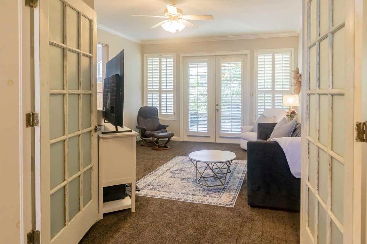 904 Gallier Pl #1 - Photo 7 of 50