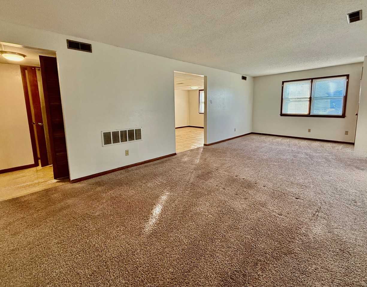 814 Cedar River Dr #A - Photo 4 of 8