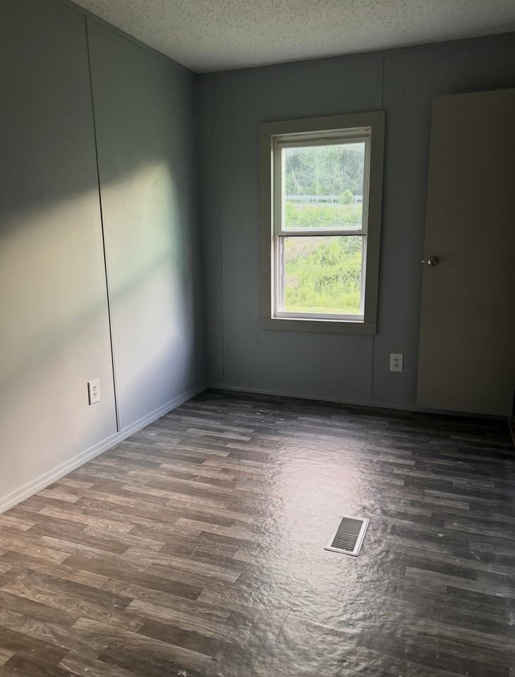 129 George Ln #1 - Photo 4 of 8