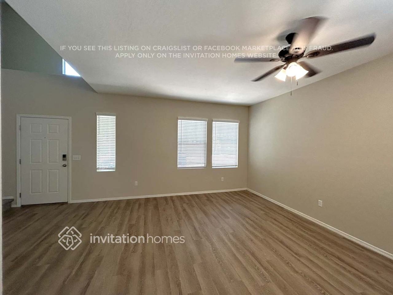7421 S 40th Ln - Photo 3 of 20