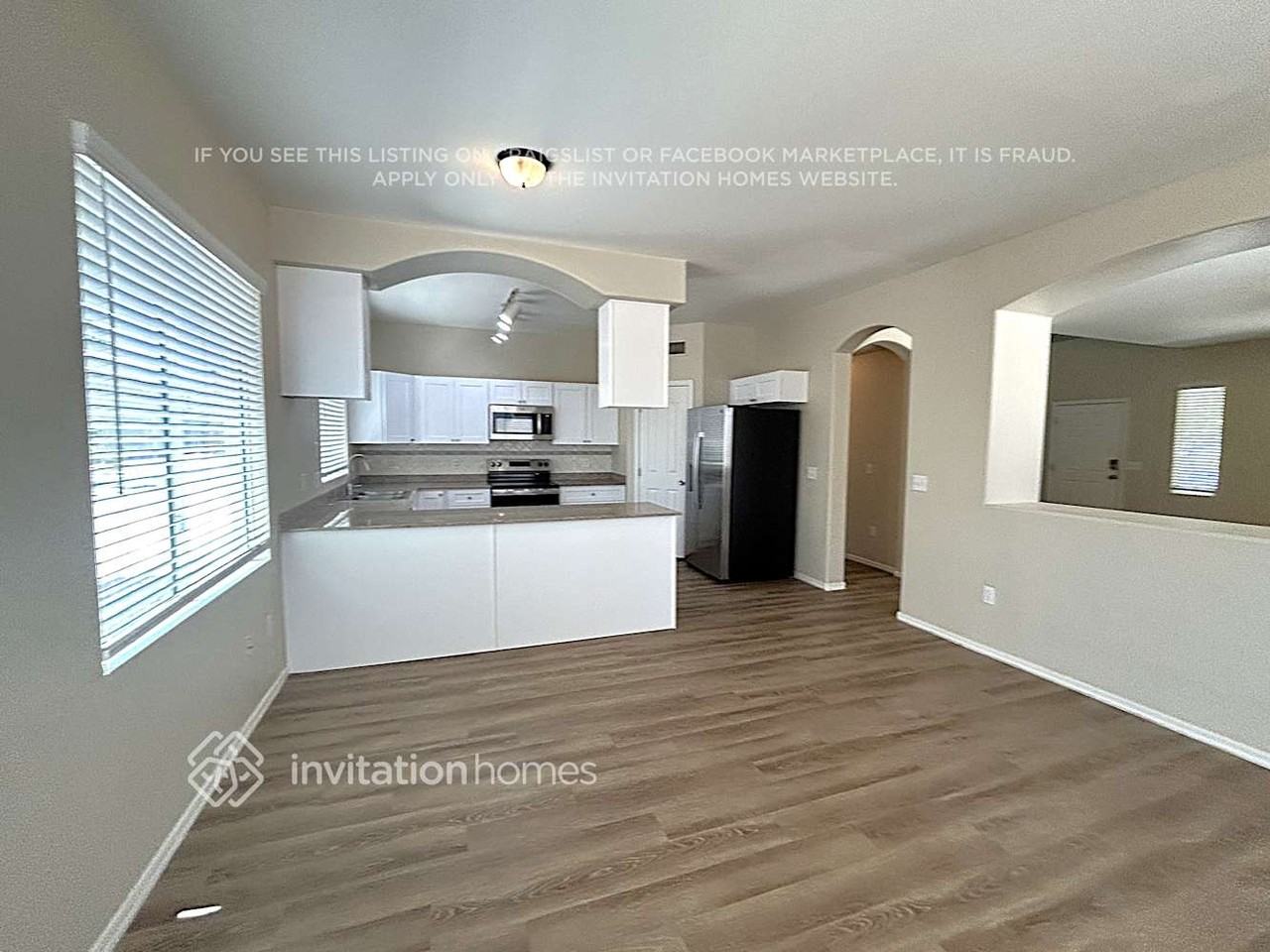 7421 S 40th Ln - Photo 6 of 20