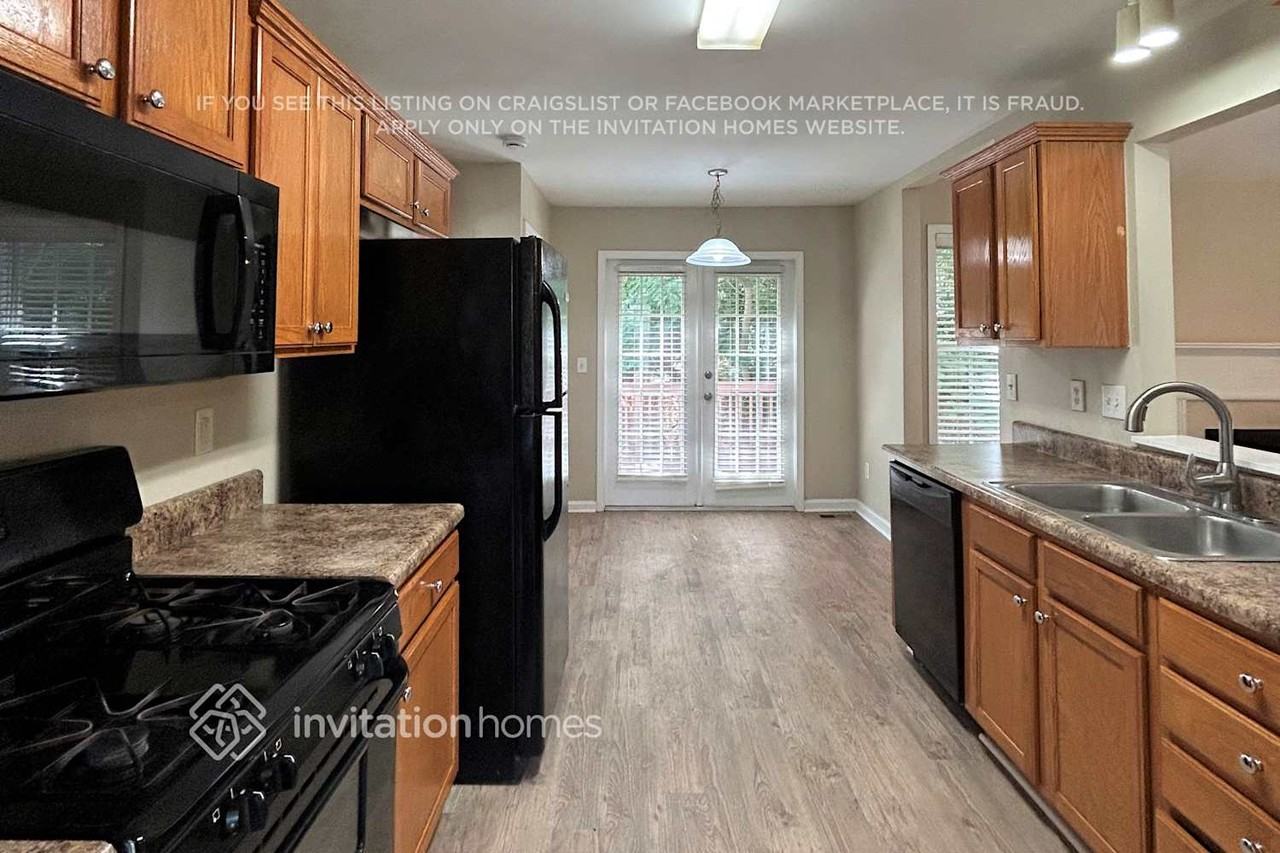 158 Georgias Ln - Photo 7 of 16