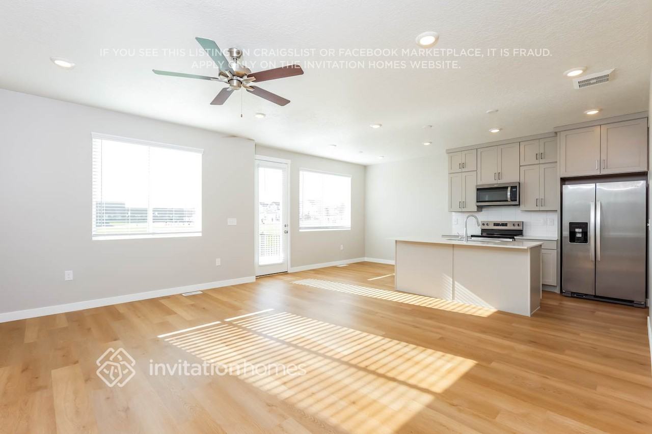 6053 W Upper Brook Ln - Photo 4 of 21
