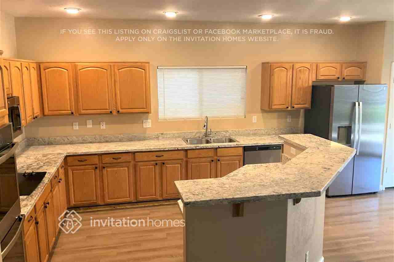 11458 E Ramblewood Ave - Photo 6 of 18