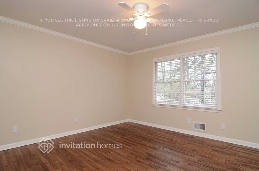 1360 Hampton Hall Dr Ne - Photo 7 of 13
