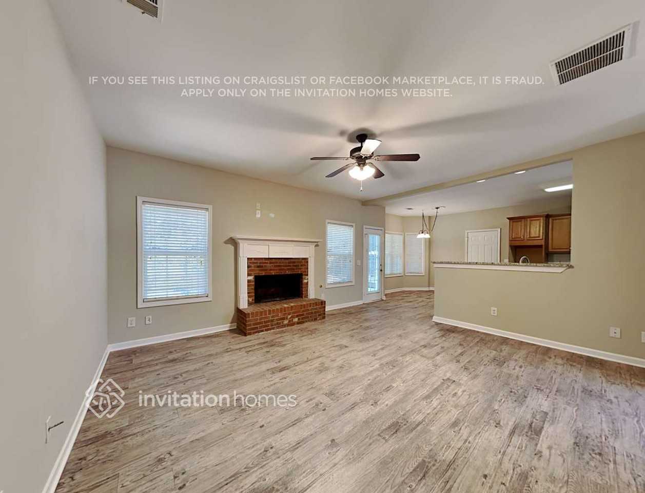8920 Watersedge Ct - Photo 4 of 22