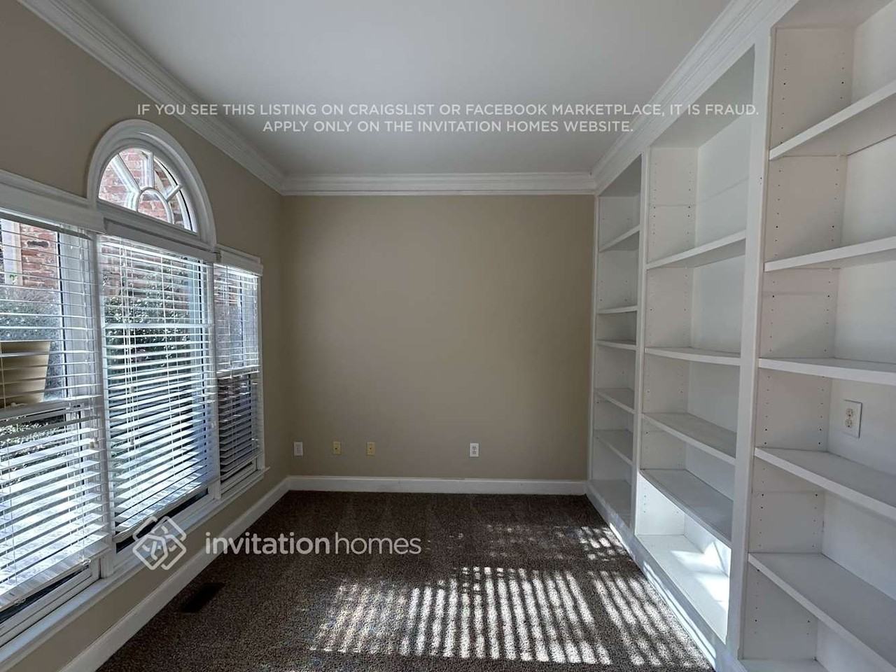 504 Woodbrook Ln - Photo 6 of 16