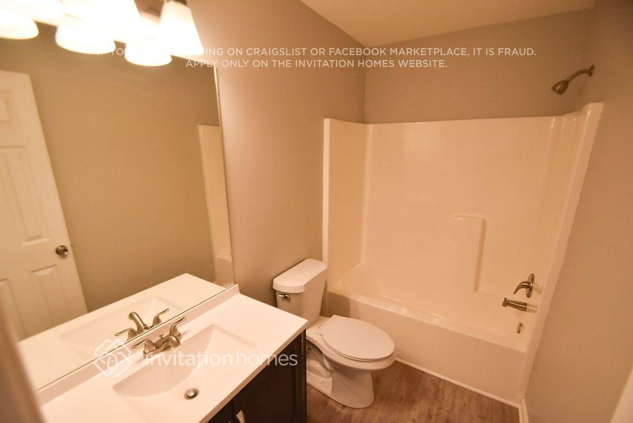 972 Garden Meadows Cir - Photo 7 of 10