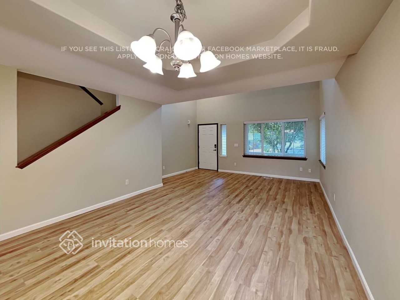 8411 205th Street Ct E - Photo 4 of 25