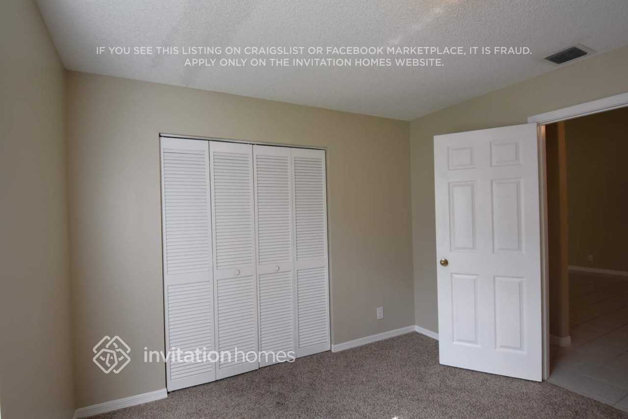 2016 Cove Ln - Photo 4 of 10