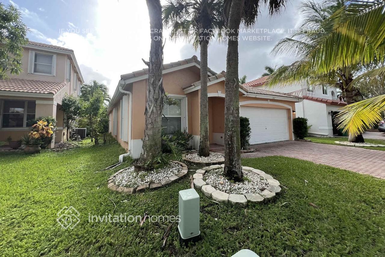 12162 Nw 51st Ct - Photo 3 of 17