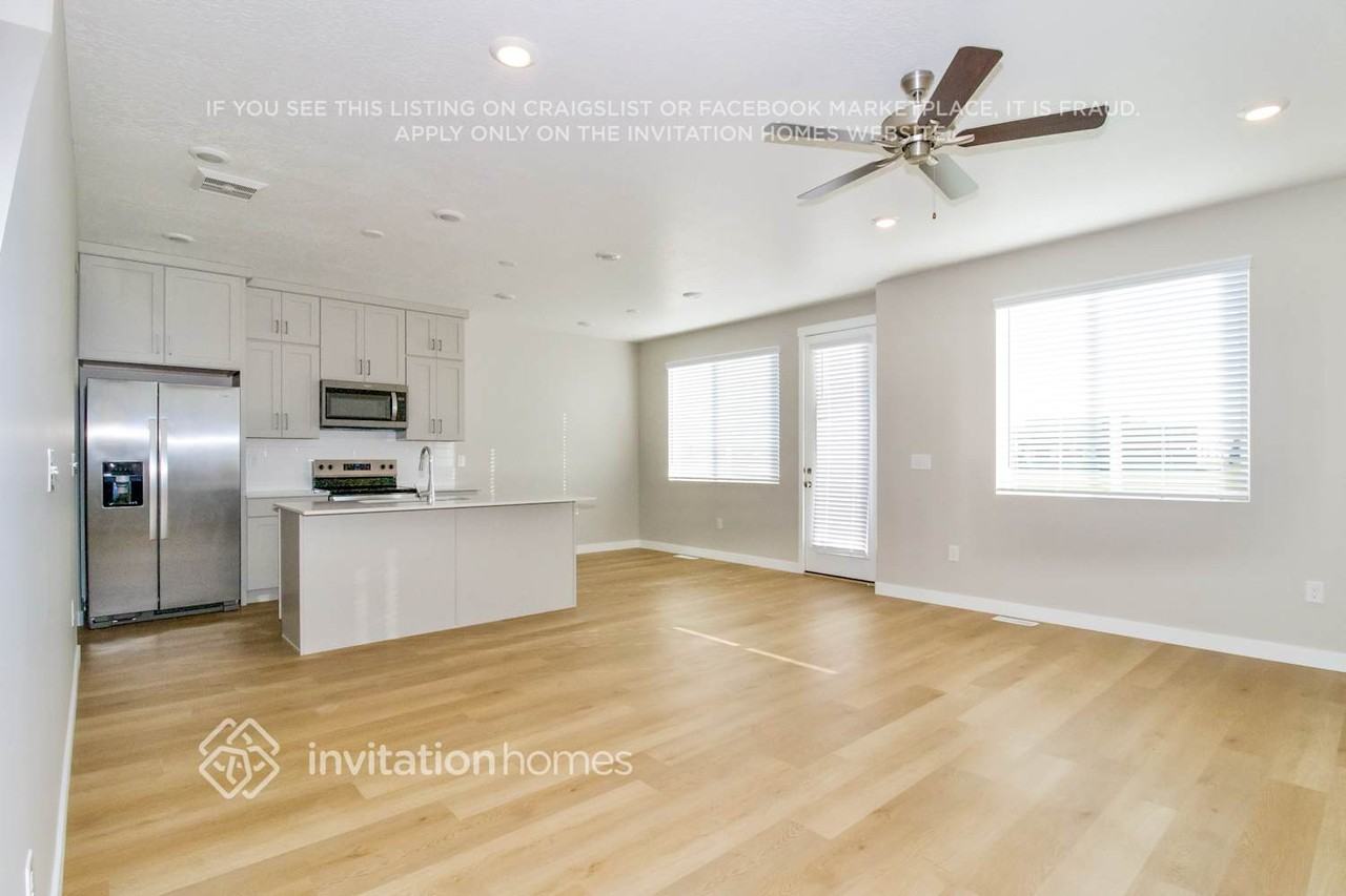 6059 W Upper Brook Ln - Photo 5 of 20