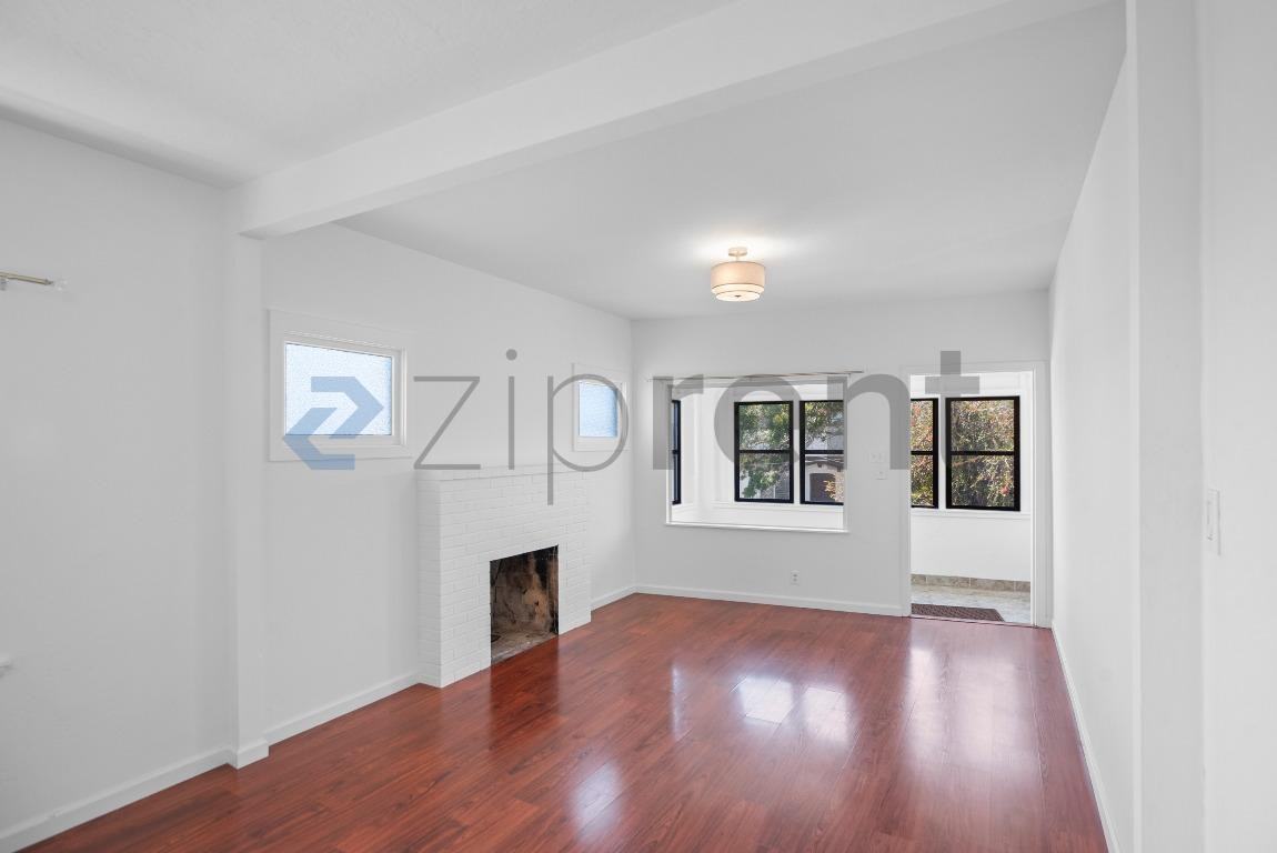 444 Lux Ave - Photo 5 of 22