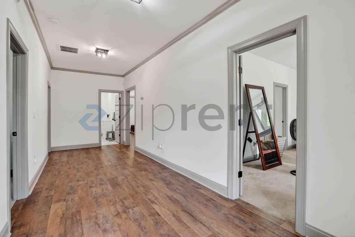 1934 Elizabeth St - Photo 4 of 22