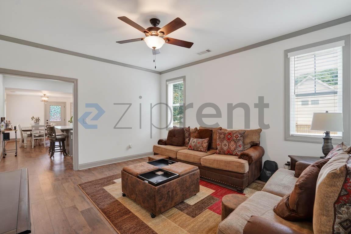 1934 Elizabeth St - Photo 6 of 22