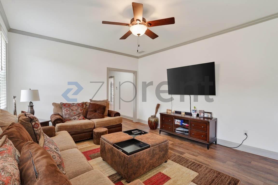 1934 Elizabeth St - Photo 7 of 22