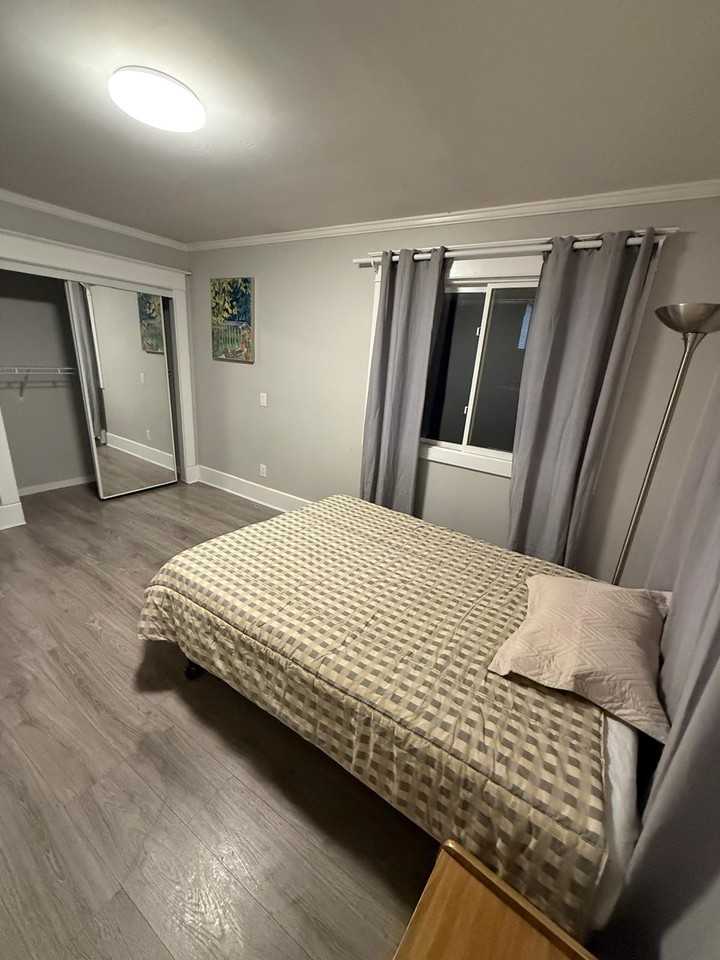6949 Frederick Avenue - Photo 7 of 9
