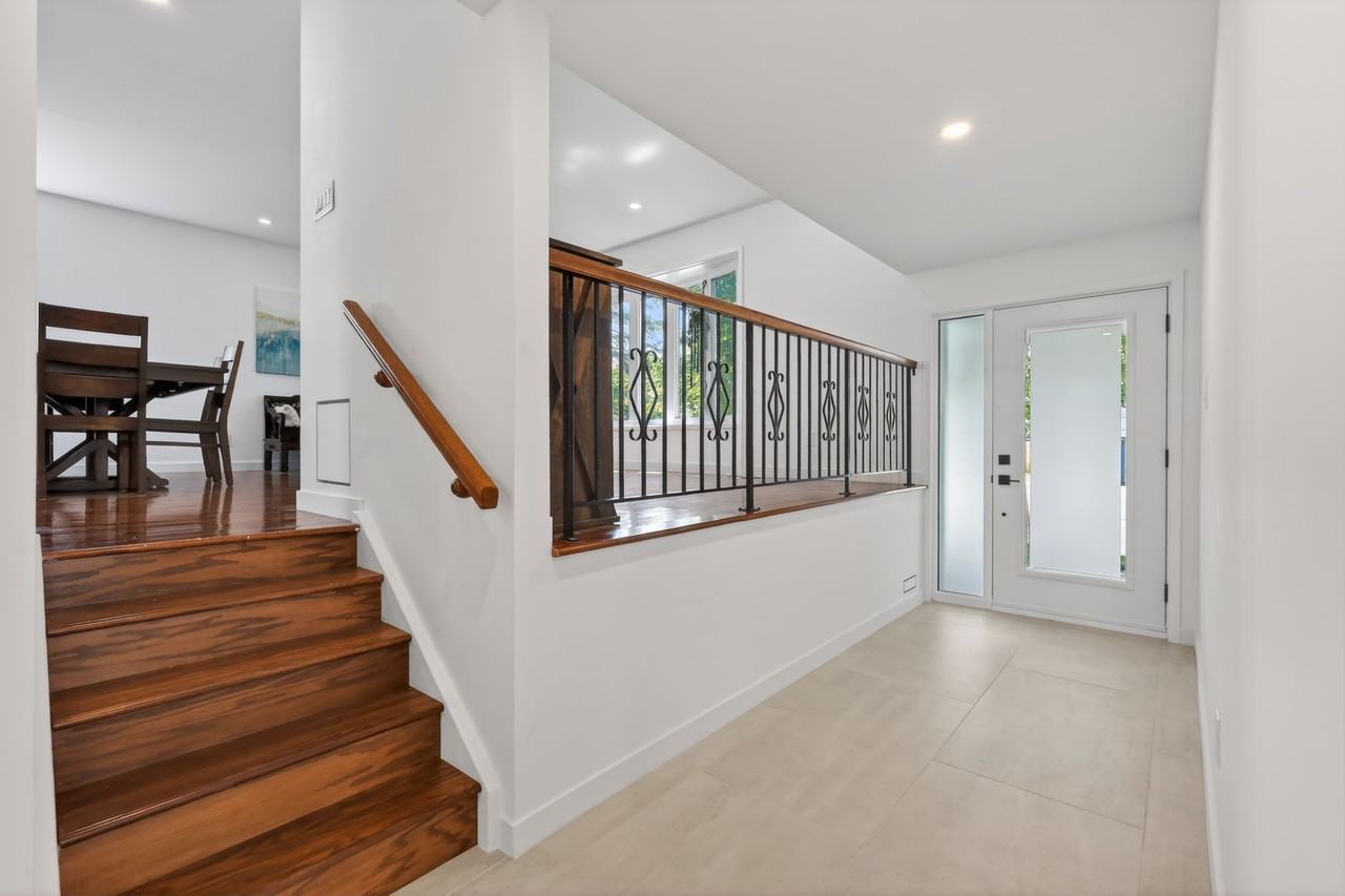 898 Explorer Lane - Photo 2 of 32