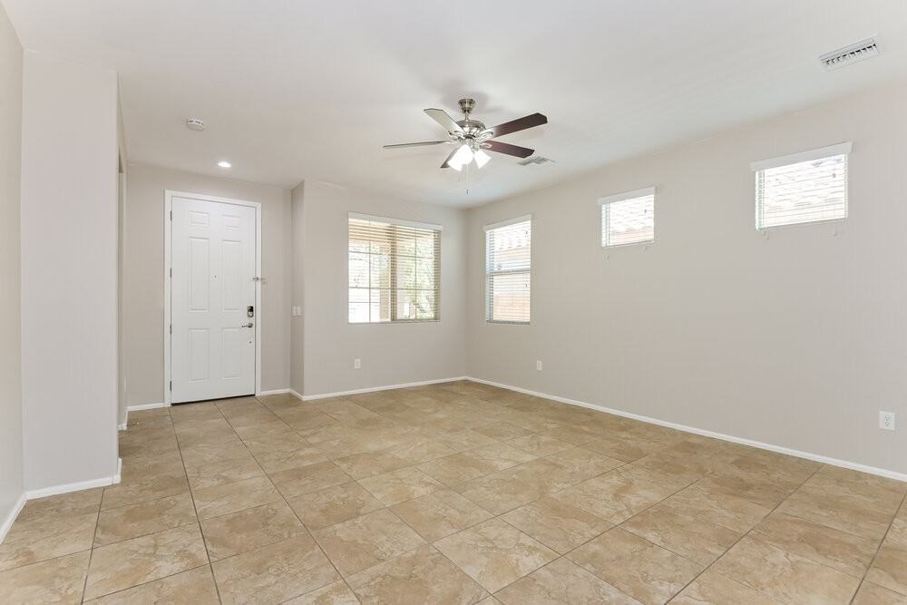 6851 W Leeward Cove Way - Photo 5 of 20
