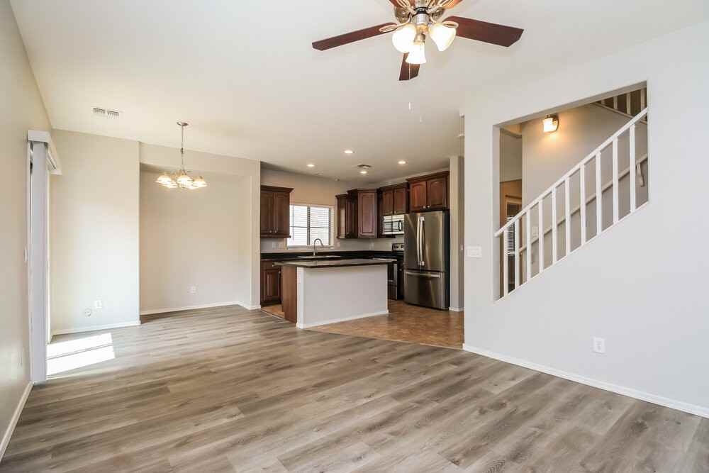 4697 E Redfield Rd - Photo 6 of 20