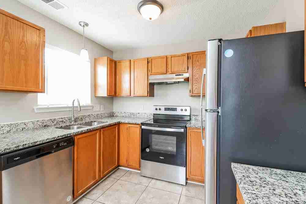 1810 Cagney St - Photo 7 of 16