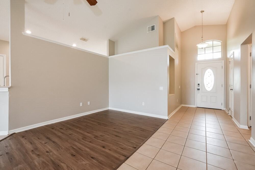 8562 Fort Thomas Way - Photo 5 of 19