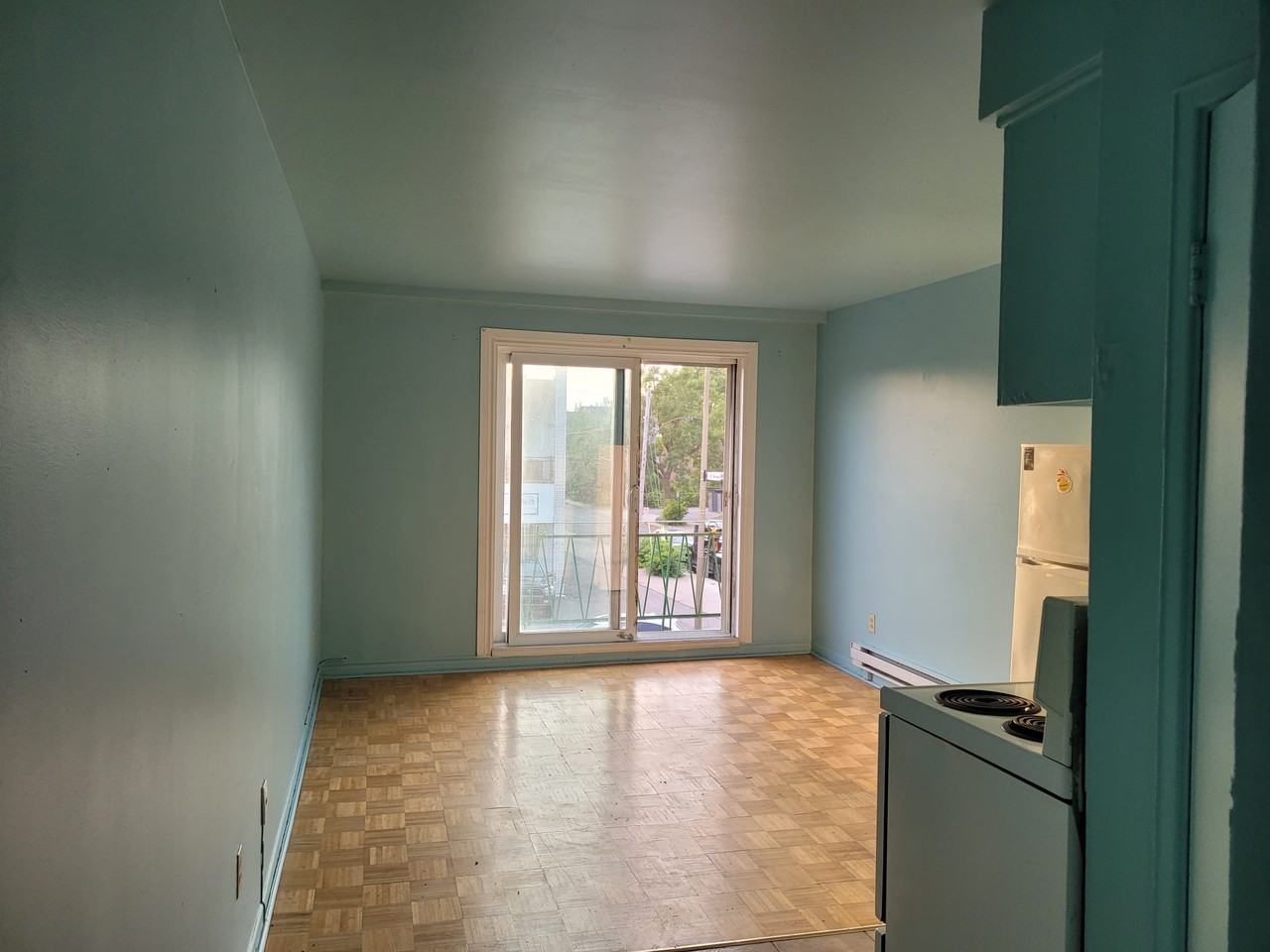 6905 2e Avenue #11 - Photo 3 of 5