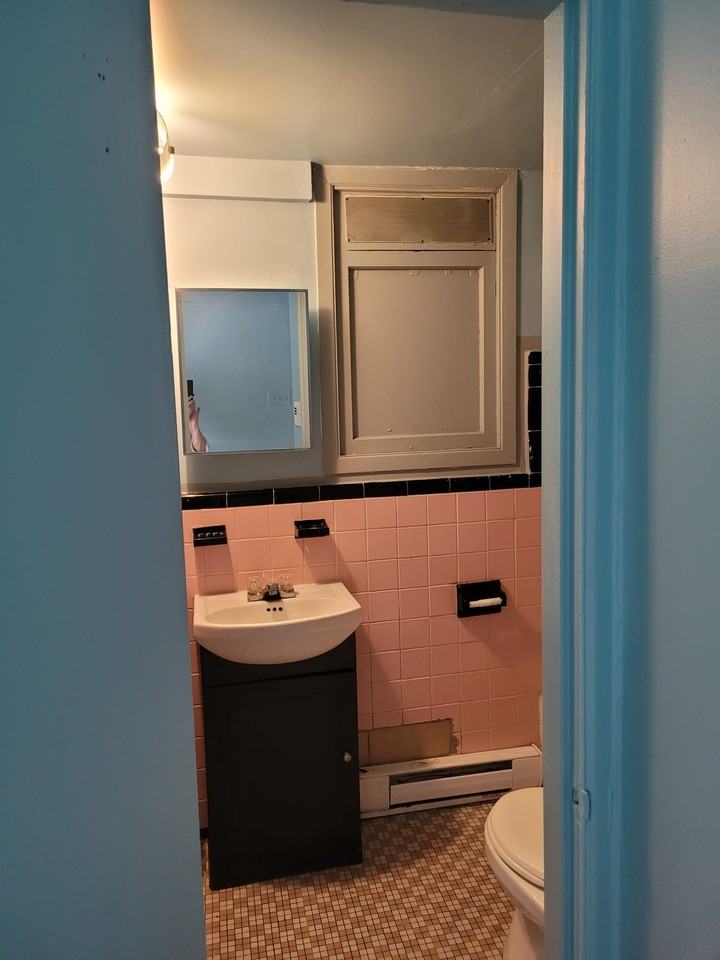 6905 2e Avenue #11 - Photo 5 of 5