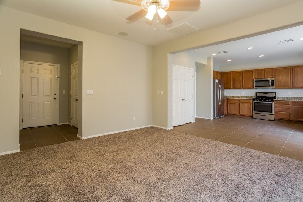 1409 Arc Dome Ave - Photo 3 of 19