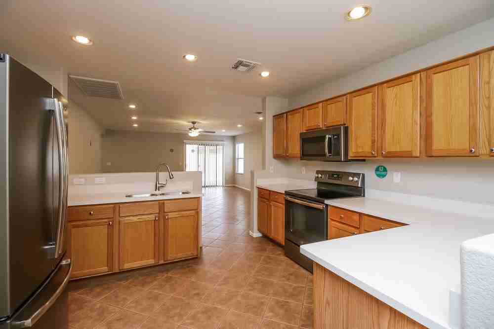 3129 W Dancer Ln - Photo 7 of 16