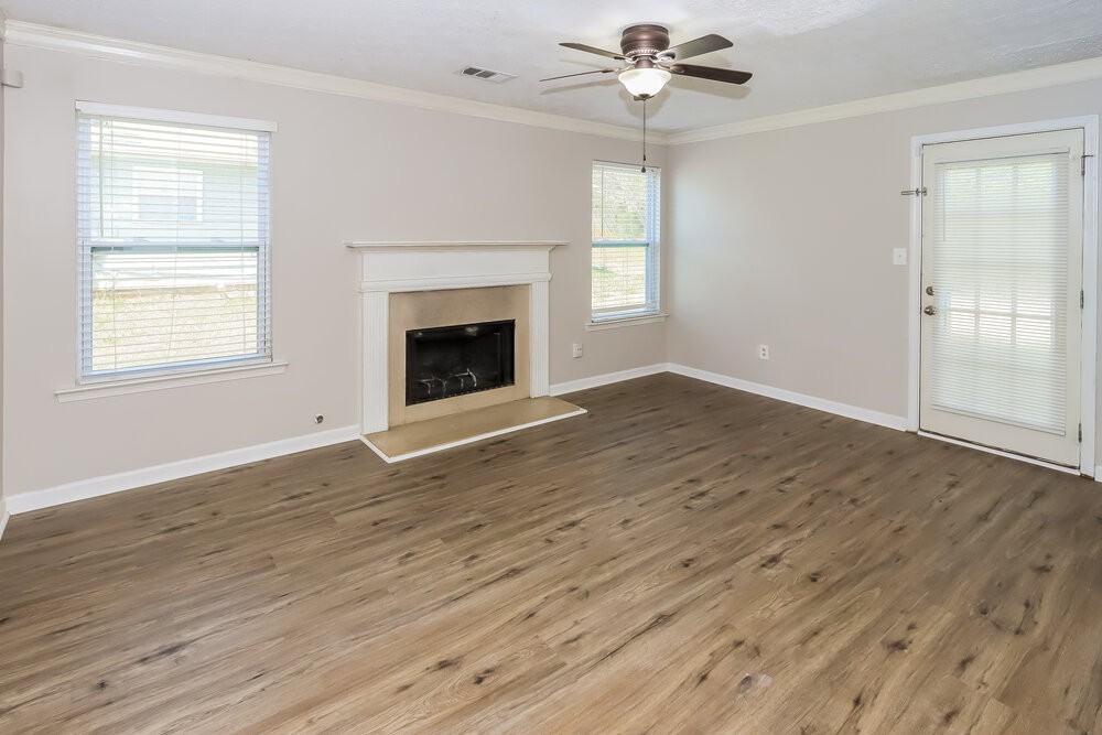 843 Shoals Ct - Photo 5 of 20