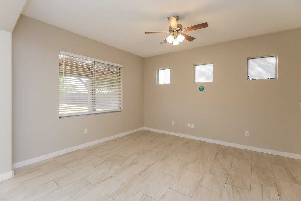 2959 S Del Rancho Cir - Photo 5 of 20