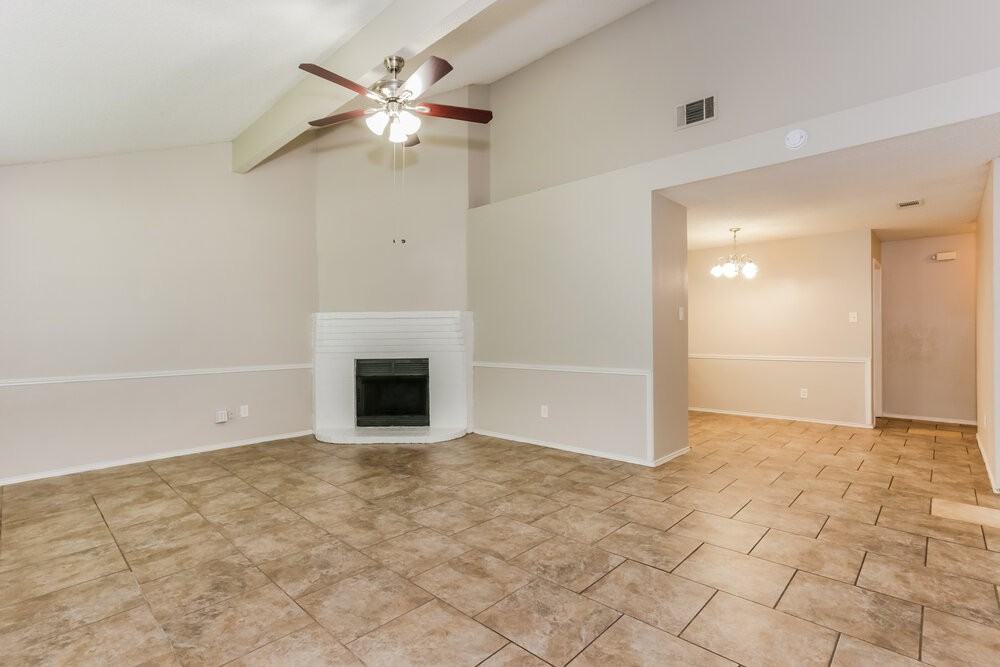 5532 Four Winds Dr - Photo 4 of 16