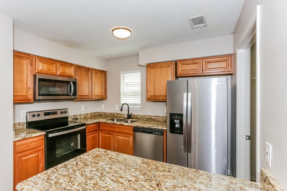 5532 Four Winds Dr - Photo 6 of 16