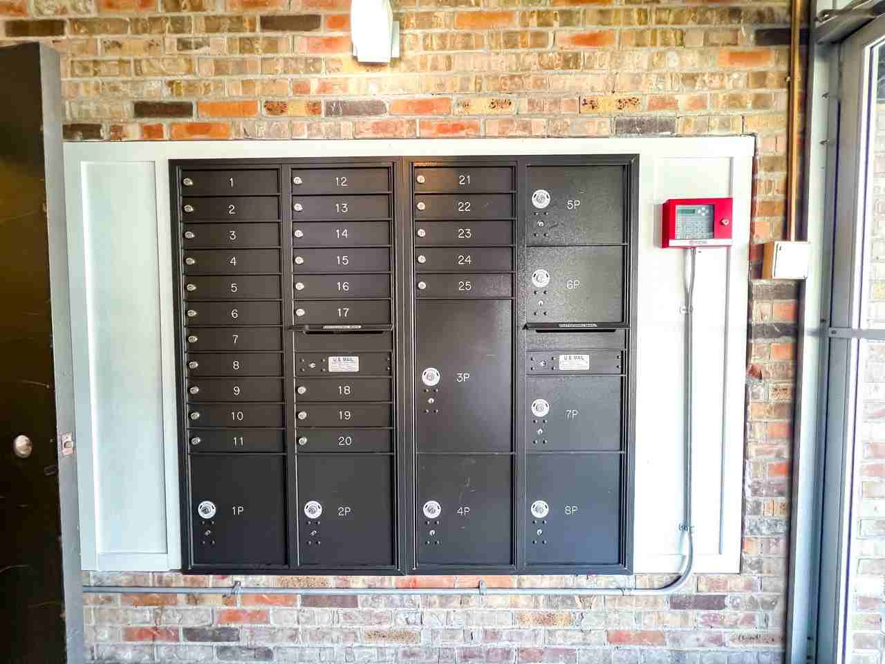 515 East Denny Apartments - Photo 5 of 48