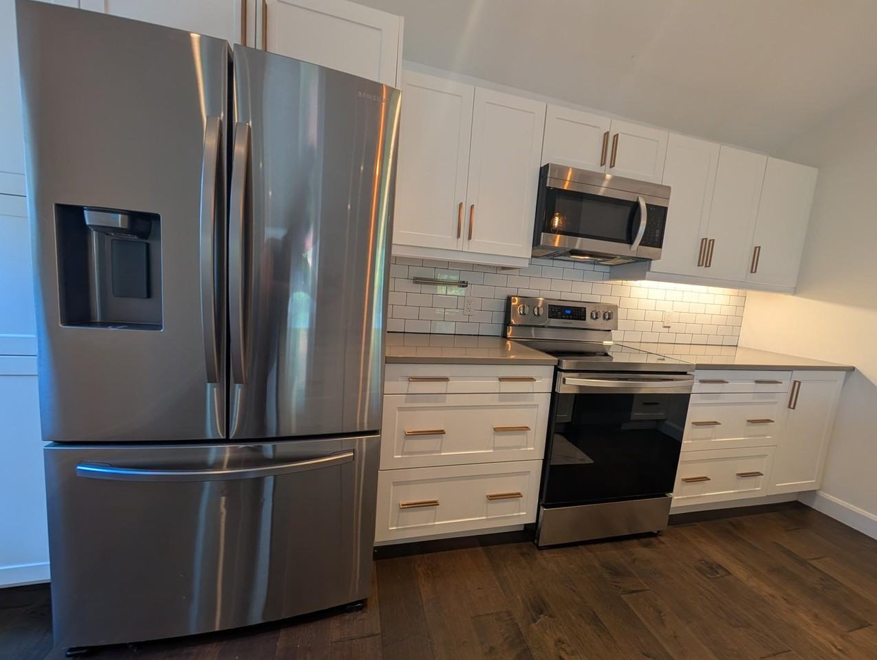 89 Factory Street - Photo 2 of 23