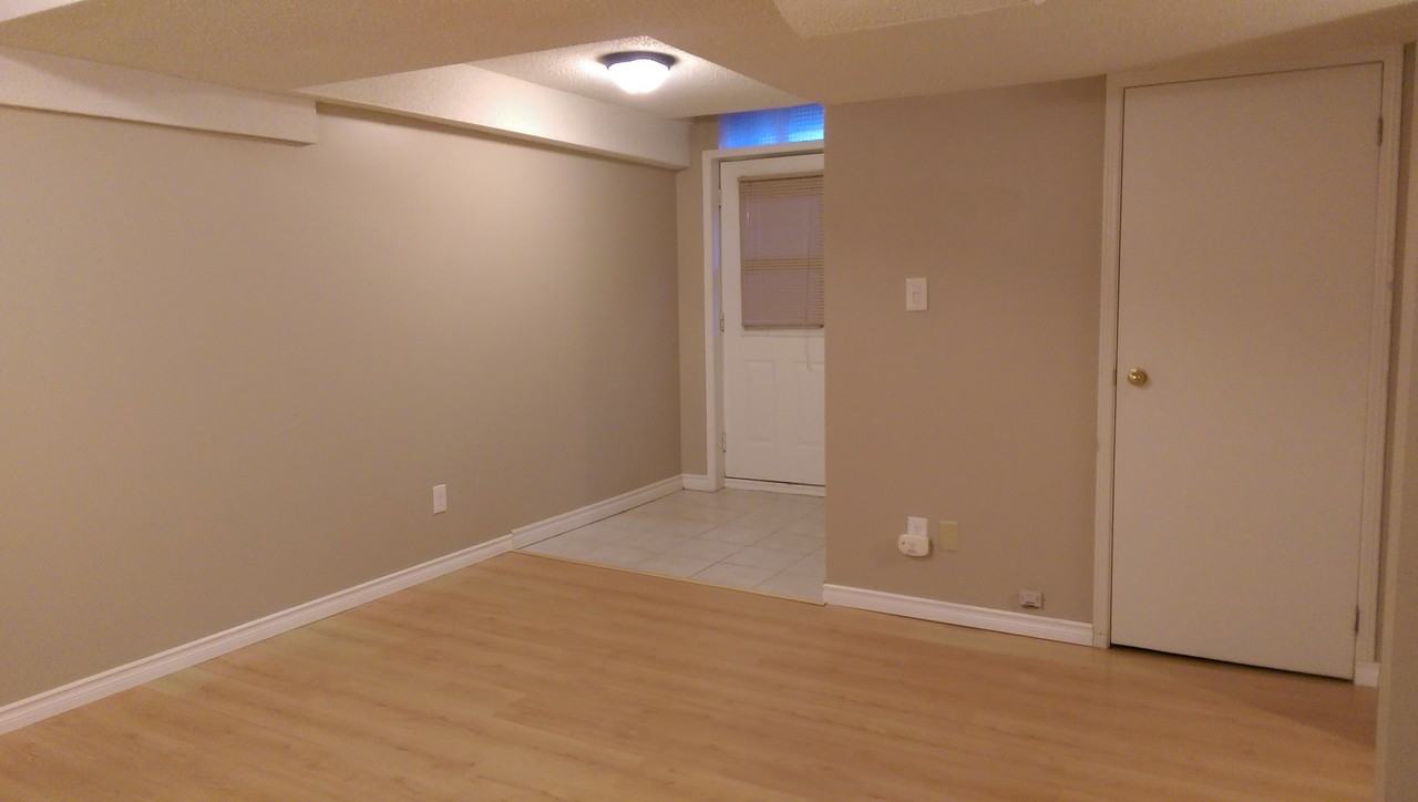 55 Hadden Cres - Photo 3 of 11