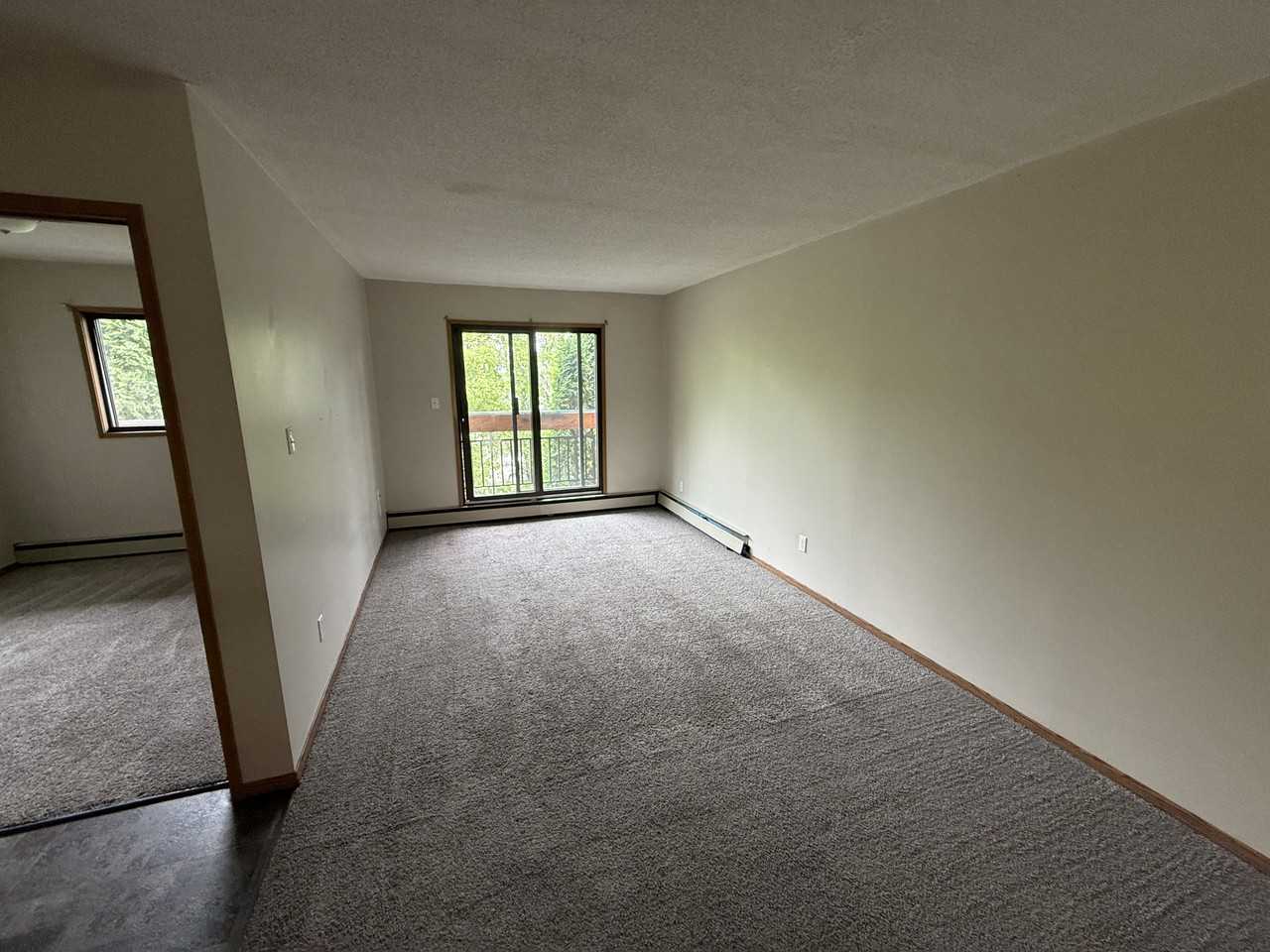 5013 50 St - Photo 5 of 13