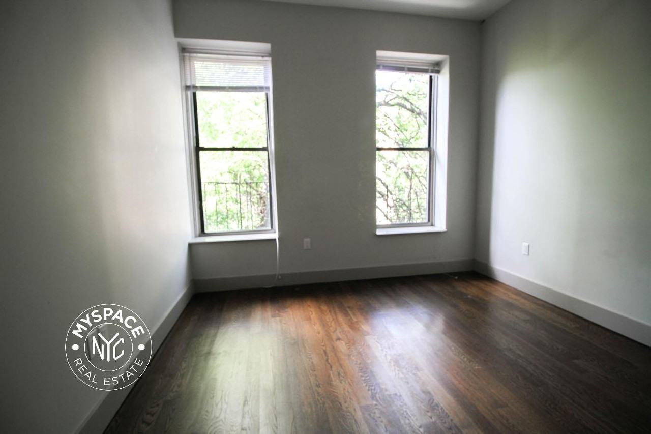 629 Willoughby Ave #2 - Photo 3 of 11