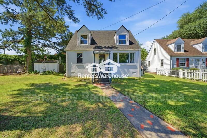 2211 North St - Photo 3 of 32
