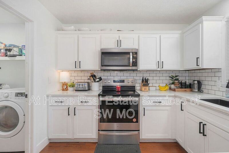 1539 W Rockwood Ct - Photo 7 of 18