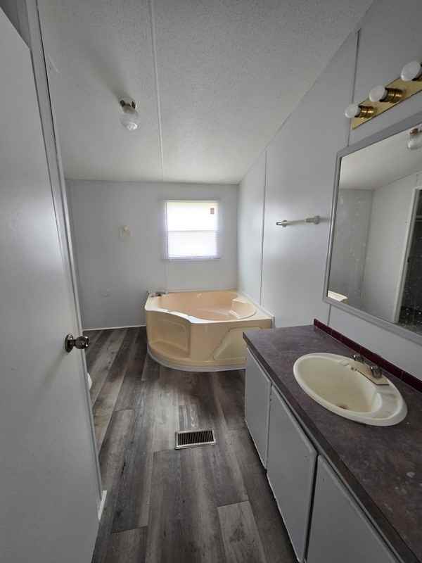 401 Starlit Dr - Photo 7 of 25
