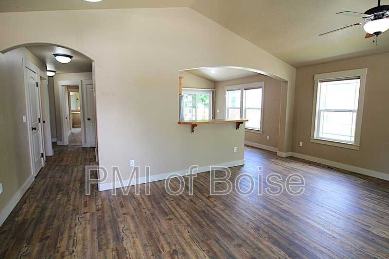 9699 W Montebello Dr - Photo 3 of 21