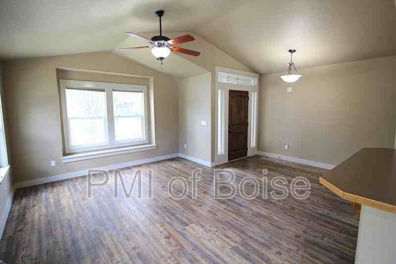 9699 W Montebello Dr - Photo 5 of 21