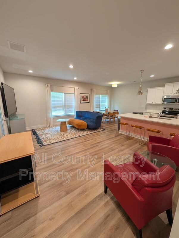 481 Oconner Blvd - Photo 2 of 14