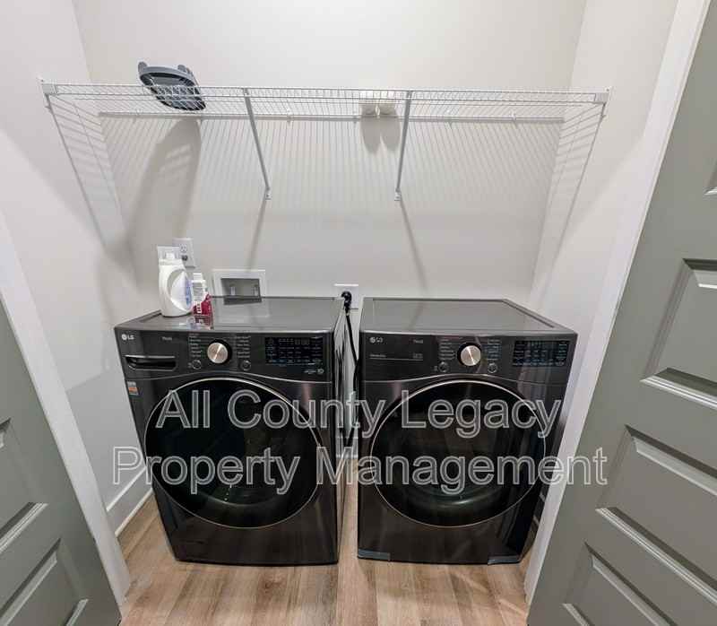 481 Oconner Blvd - Photo 4 of 14