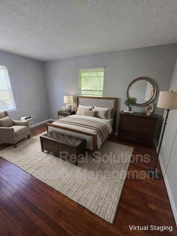 3327 Mcguffey Rd - Photo 3 of 18
