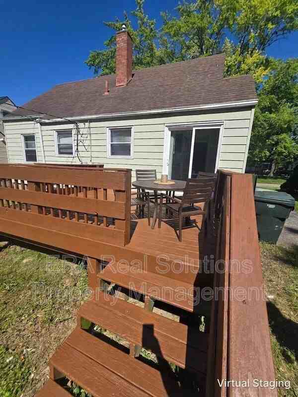 3327 Mcguffey Rd - Photo 6 of 18