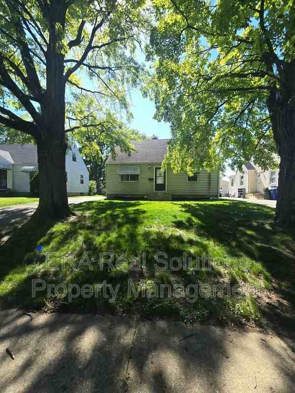 3327 Mcguffey Rd - Photo 7 of 18