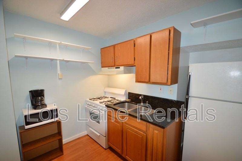 51 Charlotte St - Photo 3 of 12